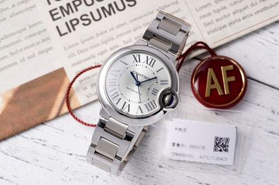 Ballon Bleu de Cartier 33*10MM 316L Steel NH05 Movement White Dial Silver Bezel Watch